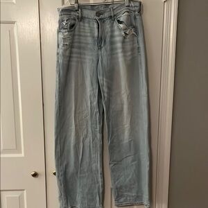 American Eagle Outfitters Light Blue distressed Low Rise Skater Jeans